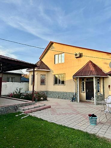 Продажа коттеджей и домов: ПРОДАЕТСЯ ДОМ🏡 В ж/м Учкун, по улице Шабдан Баатыра, на первой линии — 2