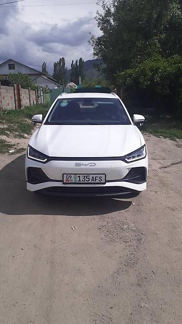 электро машине: BYD E2: 2024 г., Автомат, Электромобиль, Хэтчбэк — 4