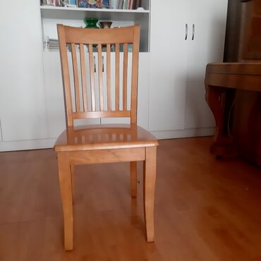 стулья и кресла: Б/у стулья в хорошем состоянии, 6 шт. 1 стул 40 ман. Возможна