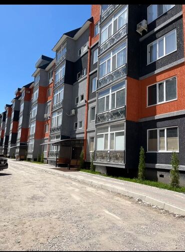 продаю дом в городе бишкек: 1 комната, 48 м², 108 серия, 3 этаж, Дизайнерский ремонт