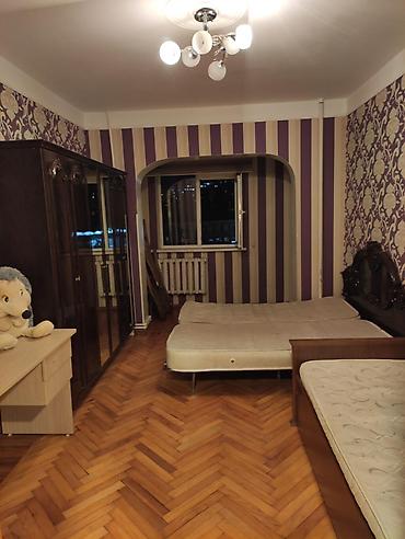 7 mərtəbə: 2 otaq 70 m2. 9 / 7 Mərtəbə Mənzil 260 saylı məktəbin yanında — 4