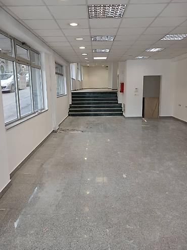 Kuće za izdavanje: Izdaje se Lokal u centru Aranđelovca lux oprema 490m2 . Prizemlje — 4