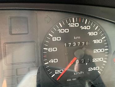 mers 210: Audi 100: 1994 г., 2 л, Механика, Газ, Седан — 9