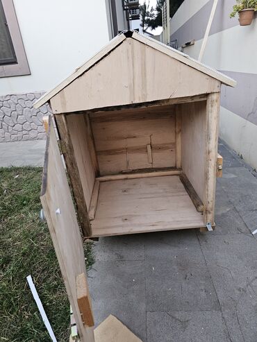 Yuvalar: Taxta toyuq daxması və açıq volyer - Material: möhkəm taxta karkas — 15