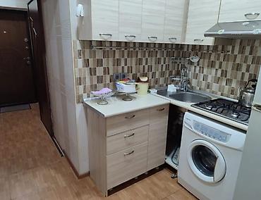 Аренда квартир: Ev Masazırda Qurtuluş 93 də yerləşir. 6 mərtəbəli binanın 5 ci — 1