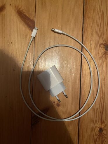 Adapterlər: Adapter Apple, 20 Vt, Yeni