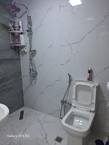 Kirayə otaqlar: 1 otaqlı mənzil – zal/yaşayış otağı Xüsusiyyətlər: - İşıqlı, yığcam — 9