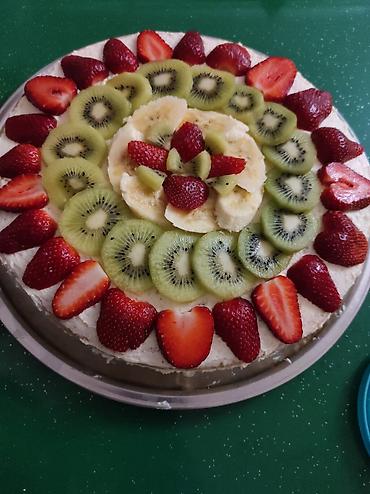Qida məhsulları: Hər cür tortların sifarişi: napoleon, biskvit, ballı tort. Evdə — 3