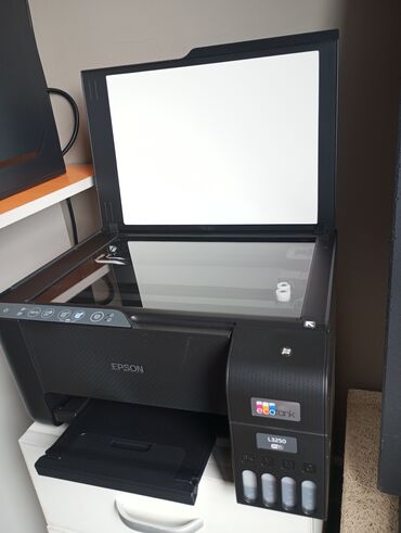 Принтеры: Многофункциональный струйный принтер Epson EcoTank L3250 черного