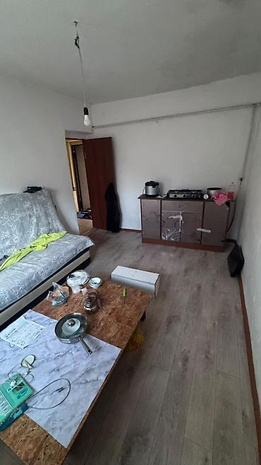 продаю однокомнатные квартиры: 1 комната, Парам без детей, С мебелью частично — 3