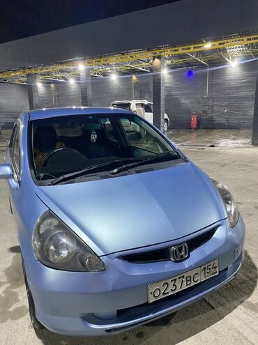 продаю или меняю с доплатой: Honda Fit: 2002 г., 1.3 л, Автомат, Бензин, Хетчбек