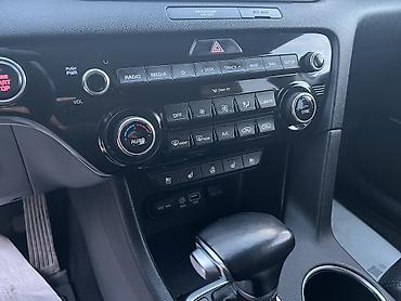 Kia: Kia Sportage: 2018 г., 2.4 л, Типтроник, Бензин, Кроссовер — 3