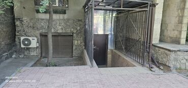 Офисы: Сдаю Офис, 132 м², В жилом комплексе, 1 линия, С отдельной кухней, С отдельным входом