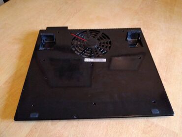 Rashladni sistemi: Postolje,kuler za laptop.
Bez kabla — 9