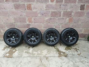 r15 şin: 4 ədəd komplekt təkər və disklər - Disklər: 15" BMW loqolu, çoxşüalı — 1