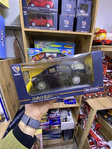chrysler eagle talon: Игрушечный автомобиль 1:24 “Alloy Classic Business Car” - Масштаб — 1