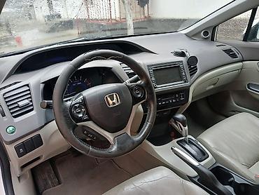 Honda: Honda Civic: 2012 г., Автомат, Гибрид, Седан — 2