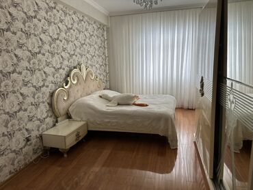 Sifarişlə mətbəx mebeli: Mətbəx dəsti və sanitar qovşağı üçün tam təchizatlı interyer komplekti — 10