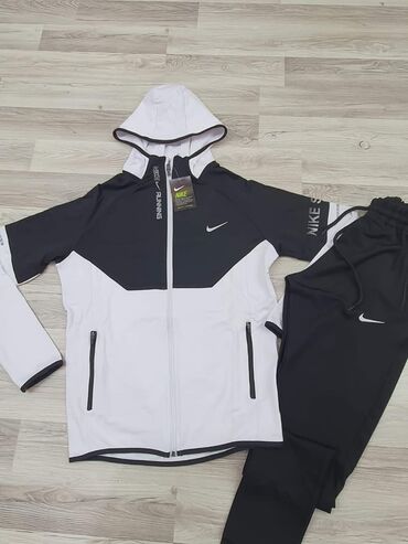 Trenerke: TOP PONUDA Kvalitet Vel. S M L XL XXL Cena 4400 dinara Moguca — 2