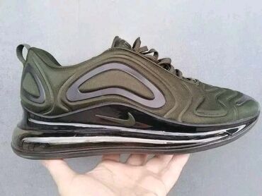 Women's Sneakers and athletic shoes: 4000 din
41-46 — 19