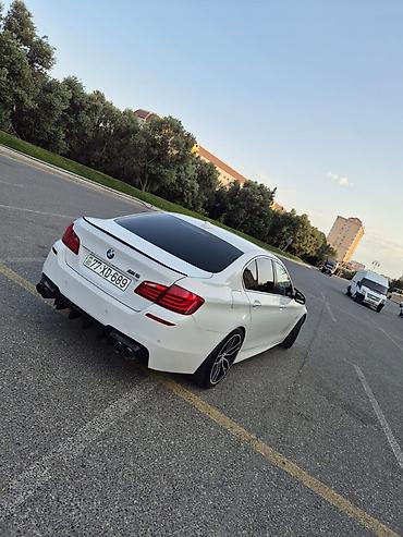 turbo az ranc rover: BMW 5 Series (F10) sedan – ağ rəngdə, M paket görünüşlü. Mawin idyal — 10