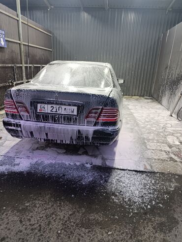 срочно срочно продам машину: Mercedes-Benz E-Class: 1995 г., 2.3 л, Механика, Бензин, Седан