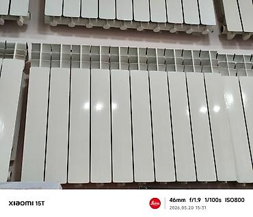 lalafo panel radiator: Alyumini/metal seksiyalı radiator - Rəng: ağ, parlaq boya örtüyü - — 1