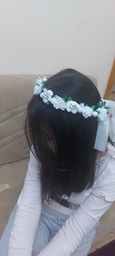 Saç aksesuarları: Celengler her biri 10 azn — 8