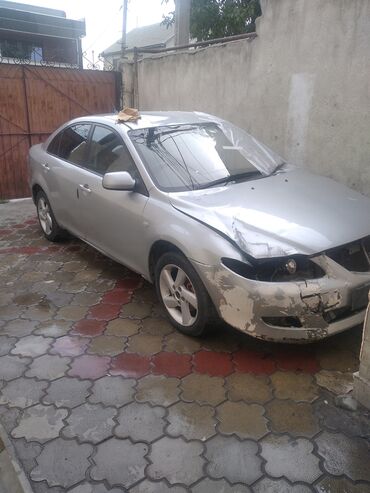 машина маленкий: Mazda 6: 2002 г., 2 л, Механика, Бензин, Хэтчбэк