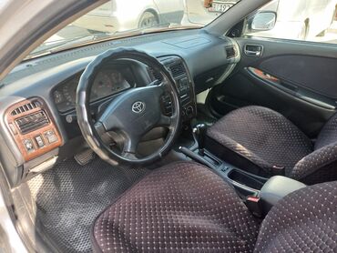 Toyota: Toyota Avensis: 2002 г., 2 л, Автомат, Бензин, Универсал — 14