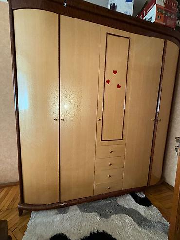 güzgülü termo: Tecili satilir 700azn unvan Gence seheri. Baki veya ragonlarada — 3
