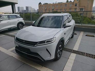 BYD: BYD Yuan Up: 2025 г., Электромобиль, Кроссовер — 1