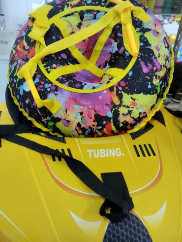 Санки и тюбинги: Прочные ледянки и санки для зимних покатушек. Ледянки: - Жесткая — 24