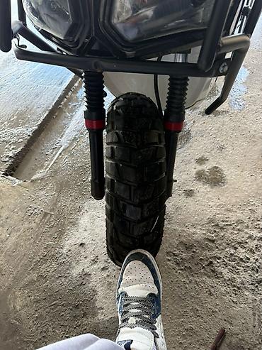 Apple iPhone: IPhone Xr, < 16 ГБ, Оранжевый, Наушники, Зарядное устройство, Защитное стекло — 14