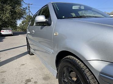 100 перохдка: Volkswagen Polo: 2001 г., 1.4 л, Механика, Бензин, Хэтчбэк — 7