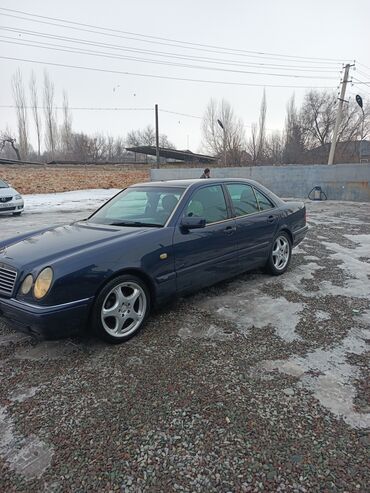 Mercedes-Benz: Mercedes-Benz : 1998 г., 2 л, Механика, Бензин, Седан