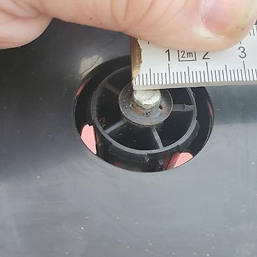 rostilj: Točkovi za električnu kosilicu. Skinuti su sa kosilice Villager Villy — 3