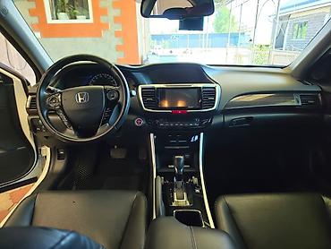 h 1: Honda Accord: 2017 г., 2 л, Автомат, Гибрид, Седан — 7