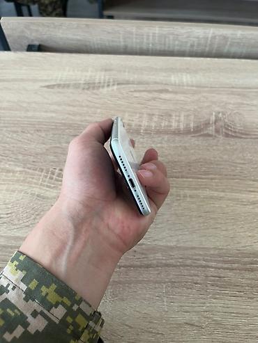 фотоаппарат кенон: IPhone SE 2020, Б/у, 128 ГБ, Белый, Чехол, 76 % — 1