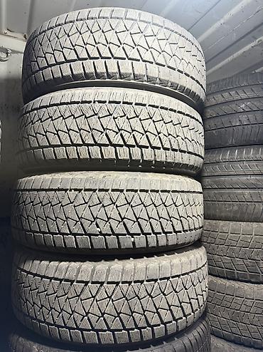 40000: Шины 235 / 60 / R 18, Зима, Б/у, Комплект, Легковые, Япония, Bridgestone — 1