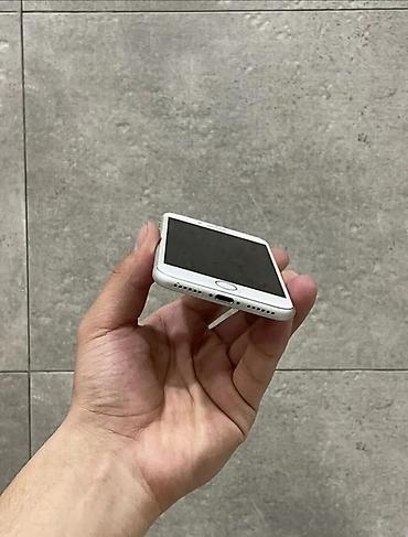 aiphone 13: IPhone 8, Б/у, 64 ГБ, Серебристый, Чехол — 4