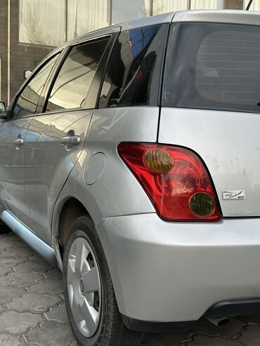 тоёта ист: Toyota ist: 2003 г., 1.5 л, Автомат, Бензин, Универсал