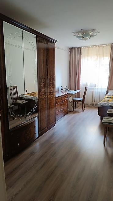 Продажа квартир: 3 комнаты, 58 м², 8 мкр 104 серия, 3 этаж, Требуется ремонт — 4