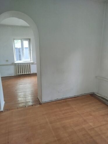 продажа домов город ош: Полдома, 45 м², 3 комнаты, Собственник, Косметический ремонт