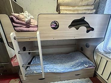 bunk bed: Продаю двухярусную кровать в отличном состоянии. Длина 195 см. Цена — 2