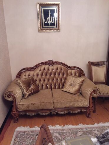 Divan və masa dəstləri: Mebeller ideal veziyetdedir tenmiz aqacdandir ev temire baqlanir