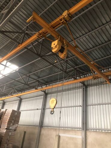 Anbar və emalatxanalar: Binəqədi ərazisi, DSK yaxınlığı, yol kənarı 1200 kv sahəsi olan — 6