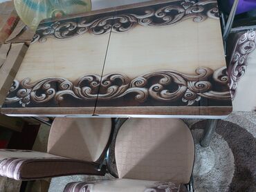 madeyra metbex stol stullari: Satılır az işlenmiş metbext stolu açılandır 4eded stulu var