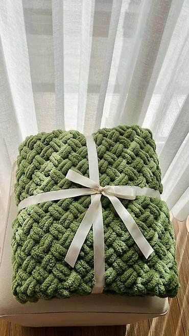 Əl toxuması qalın iplikdən plaşet/pled - Material: yumşaq lalafo.az -da Əl toxuması qalın iplikdən plaşet/pled - Material: yumşaq