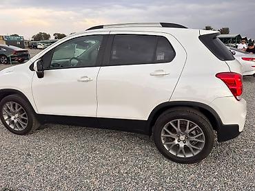 70 сом: Chevrolet Trax: 2020 г., 1.4 л, Автомат, Бензин, Кроссовер — 3